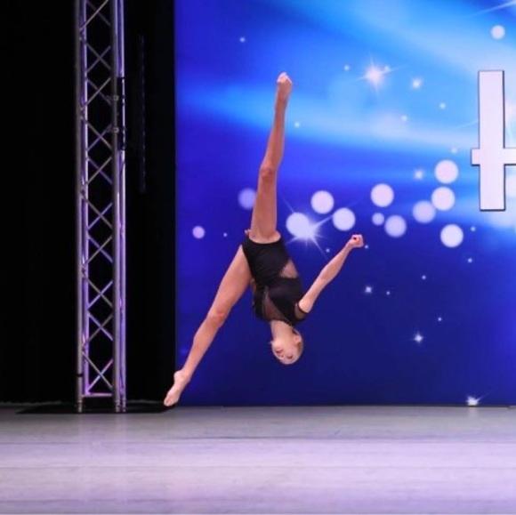 Meet your Posher, Lindsey - Picture 1 of 1